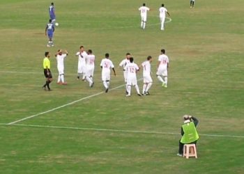 مباراة نادى عمان و نزوى