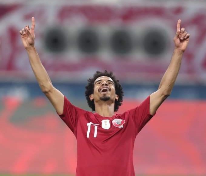 أكرم عفيف رجل مباراة قطر والإمارات - التيار الاخضر