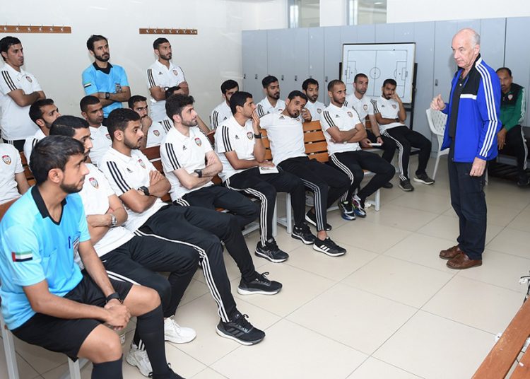 الاتحاد الإماراتي لكرة القدم يختتم ورشة عمل تقنية الـ VAR