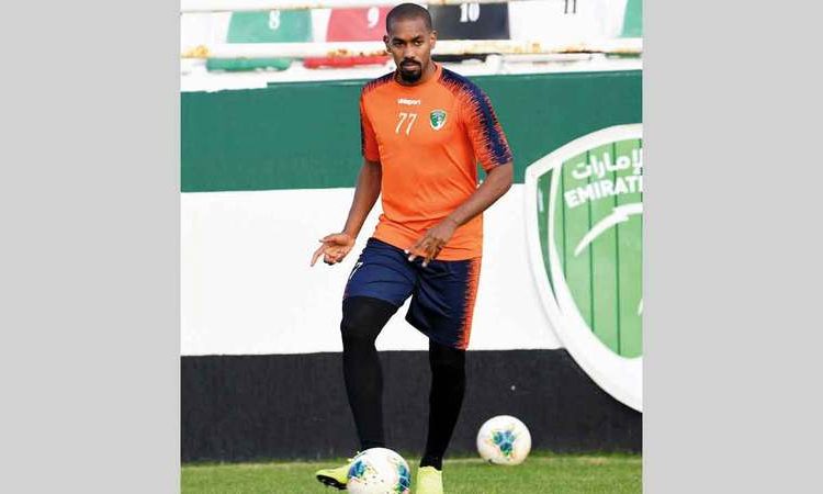 محمد جمال لاعب نادي الإمارات