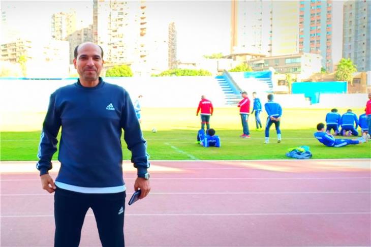 أحمد كشري، المدير الفنى للفريق الأول لكرة القدم بنادى أسوان