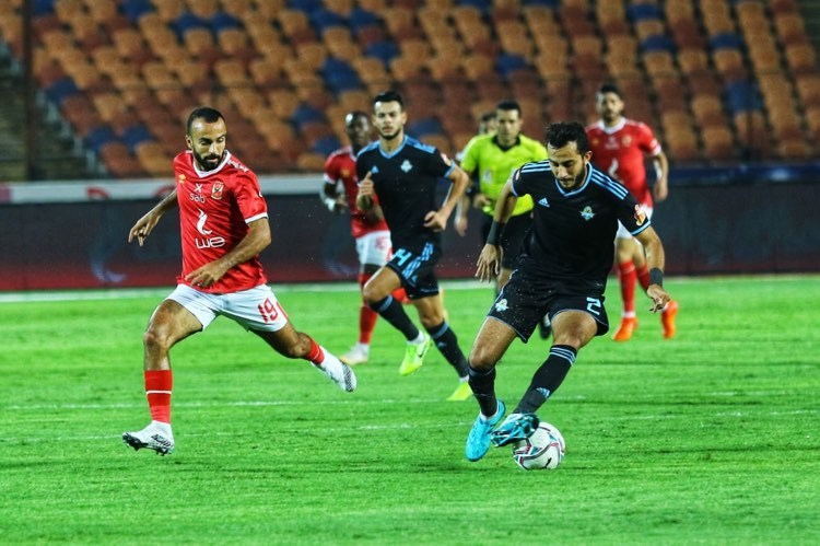 إعلامي مصري يكشف عن حكم مباراة الأهلي وبيراميدز بالدوري - التيار الاخضر