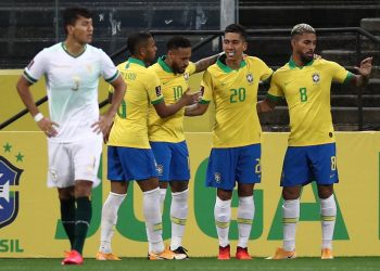تصفيات أمريكا الجنوبية | احتفال لاعبو المنتخب البرازيلي بأول فوز في التصفيات