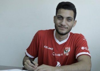 عمر سامى لاعب الأهلي المصري لكرة اليد