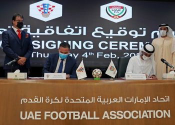 اتحاد الكرة الإماراتي يوقع اتفاقية تعاون مع نظيره الكرواتي