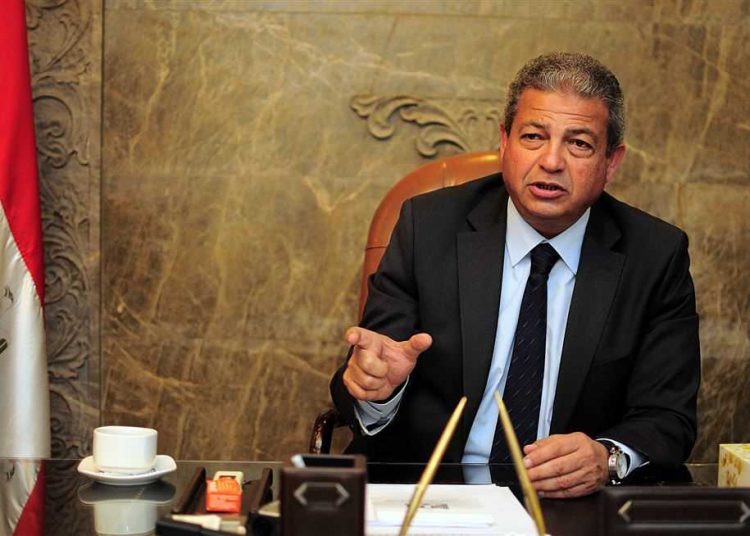 وزير الرياضة المصري السابق - خالد عبدالعزيز