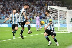 فيديو.. في مباراته الـ 1000 .. ميسي يعبر بالأرجنتين محطة أستراليا ويتأهل لربع نهائي كأس العالم 2022