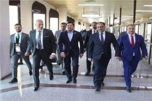 وزير الرياضة المصري يصل العراق لحضور حفل افتتاح خليجي 25